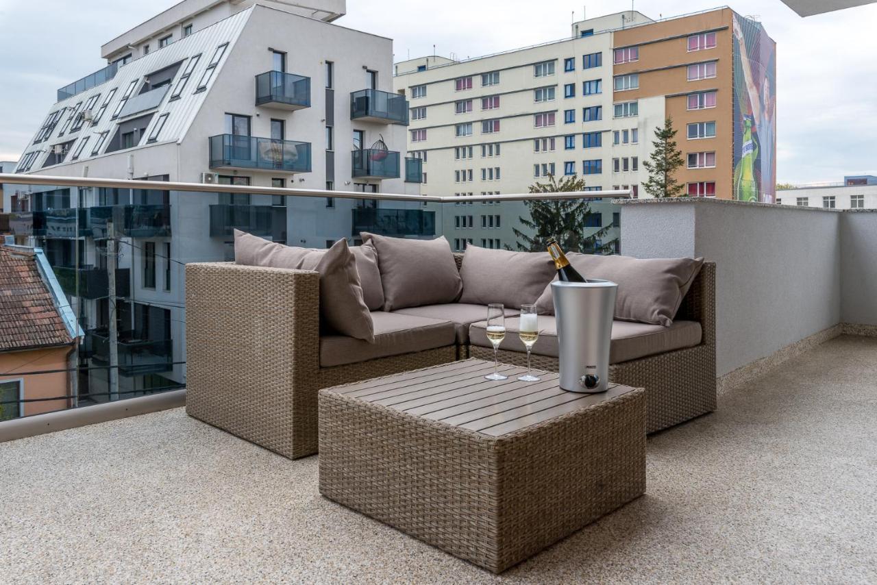 Sarmihouse Lejlighedshotel Cluj-Napoca Eksteriør billede